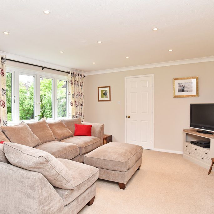 144 Pannal Ash Road, Harrogate - Photo 1
