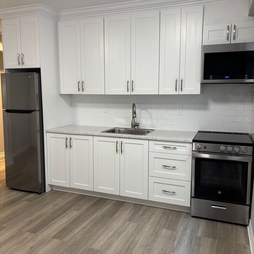 For Lease - 253 Augusta Avenue Unit# 202, Toronto, Ontario - Photo 1