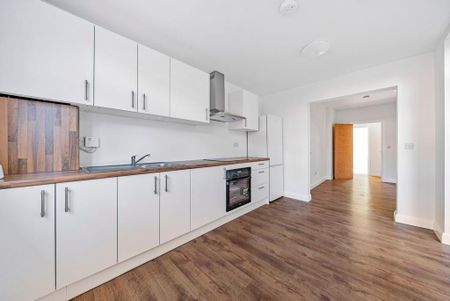 1 bedroom flat to rent - Photo 2