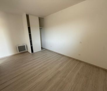 location Appartement T2 DE 46.9m² À CASTELGINEST - Photo 2
