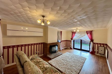 Cassino Court - Photo 2