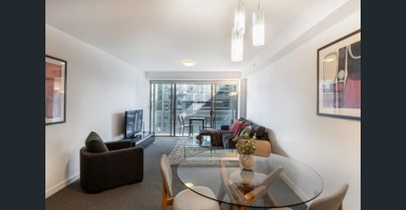 Modern, Oversized 1-Bedroom Apartment in Prime North Sydney Location - Photo 4