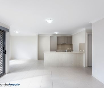 Located in a quiet Glenvale Street, this new property is sure to im... - Photo 4