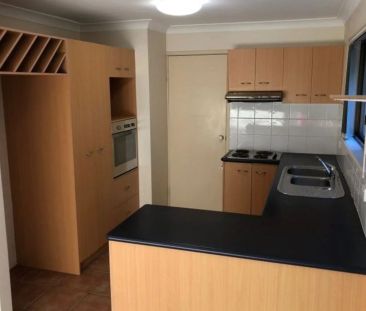 2/33 Querrin Street, - Photo 2