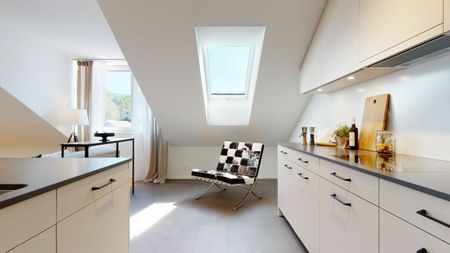 Ein­zig­ar­ti­ge Dach­ge­schoss­woh­nung im Ei­gen­tums­stan­dard - Photo 5