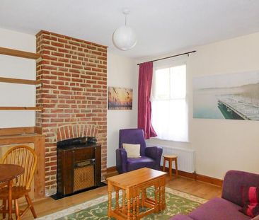 3 bedroom terraced house to rent - Photo 5