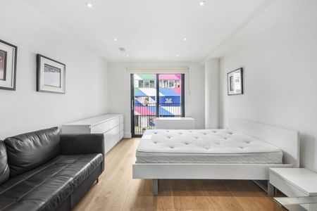 Studio Flat, Westworth House, W6 - Photo 2