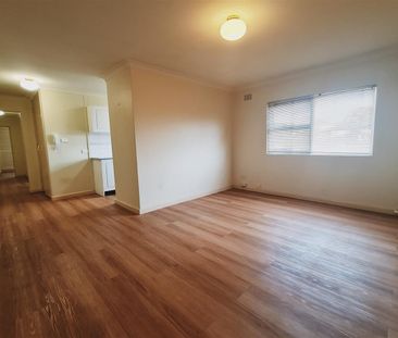 CONVENIENT POSITION - Photo 6