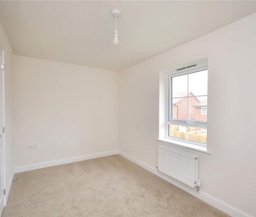 2 bedroom semi-detached house to rent - Photo 3