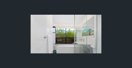 Stunning 4 Bedroom Family Home in Hallett Cove - Photo 3