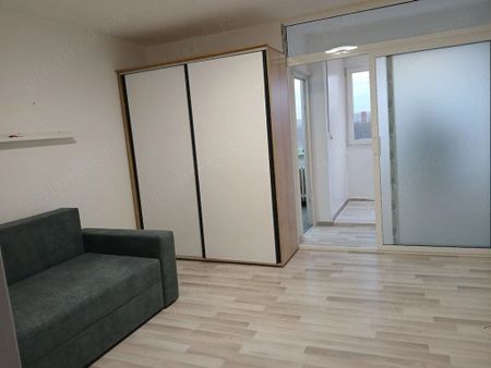 Aparatorii patriei etaj 7 turnu magurele - Fotografie 2