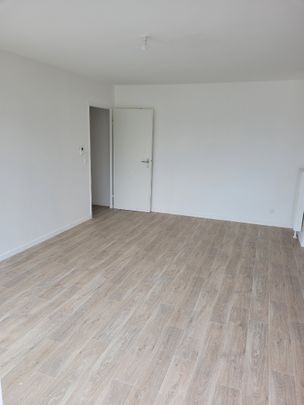 Location Appartement 4 pièces 83m² SECLIN 59113 - Photo 1