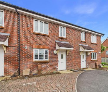 3 bedroom terraced house to rent - Photo 1