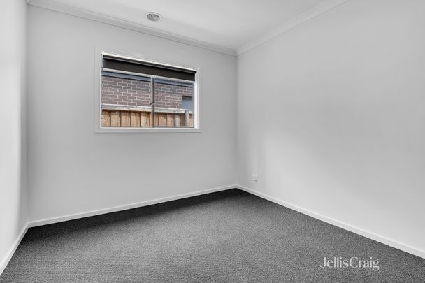 13 Marigold Drive, Fraser Rise VIC 3336 - House For Rent | Domain - Photo 1