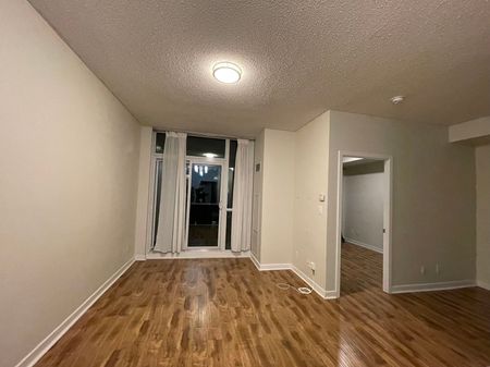 For Lease - 18 Harbour Street Unit# 3107, Toronto, Ontario - Photo 2