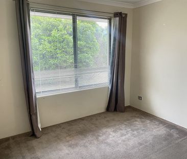 Gorgeous Gated Property! - Photo 3