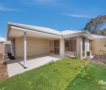SPACIOUS FAMILY HOME IN BYFORD - Photo 1