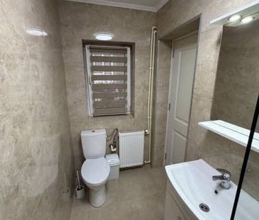 Garsonieră Faleza Nord zona Universitate 400 euro - Photo 1