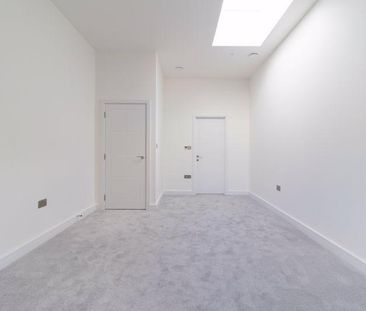 4 bedroom terraced house to rent - Photo 6