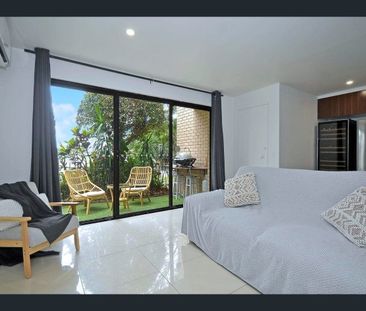 Location Living At It's Best - Partially Furnished or Unfurnished - Photo 1