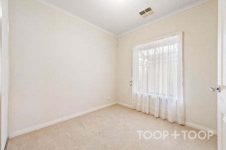 Low Maintenance Clearview Home - Photo 3