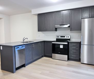 For Lease - 480 Beresford Path Unit# 2, Oshawa, Ontario - Photo 4