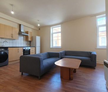 2 bedroom flat to rent - Photo 3