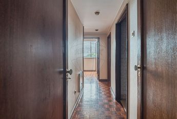 Apartamento T4 em Porto