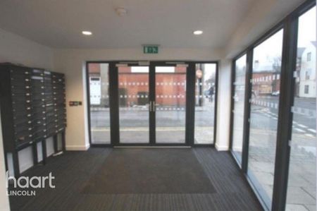 Studio to rent - Photo 5
