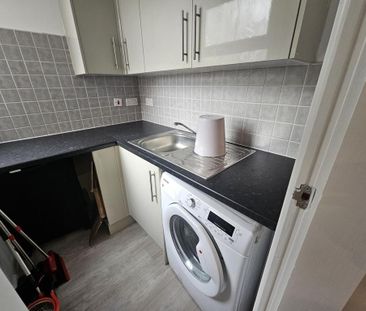 1 bedroom flat to rent - Photo 6