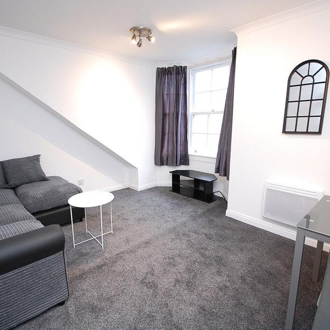 1 bedroom flat to rent - Photo 1