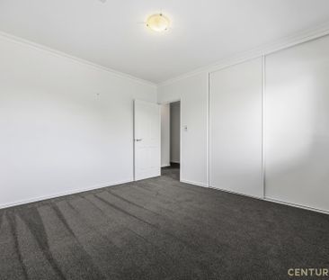 Spacious Unfurnished Townhouse in a Great Location - Photo 2