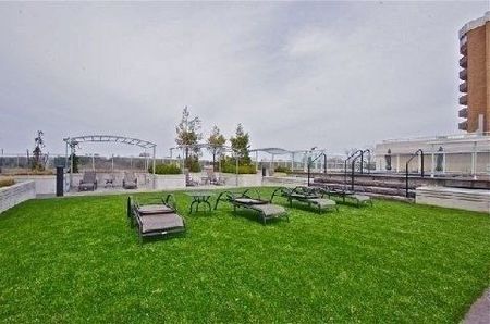 For Lease - 3865 Lake Shore Boulevard Unit# 508, Toronto, Ontario - Photo 4