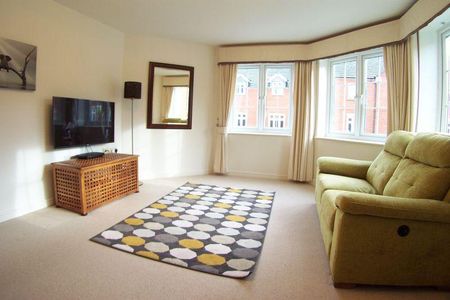 2 bedroom flat to rent - Photo 2