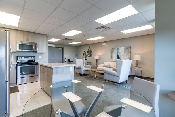 For Lease - 35 Southshore Crescent Unit# 114, Hamilton, Ontario - Photo 1