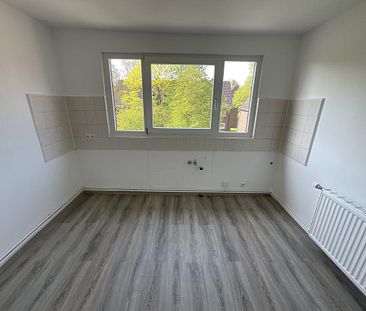 2-Zimmer-Wohnung im Dachgeschoss mit Badewanne in Wilhelmshaven - zentrale Lage !!! - Foto 4