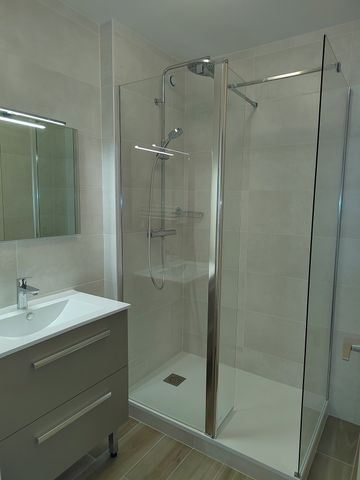 Location Appartement 2 Pièces 46 m² - Photo 5