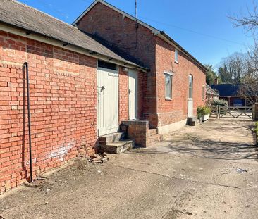 2 bedroom barn conversion to rent - Photo 5