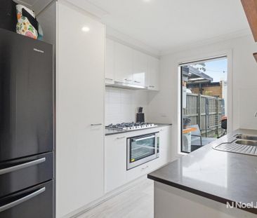 4 Yeoman Lane, CHIRNSIDE PARK - Photo 6