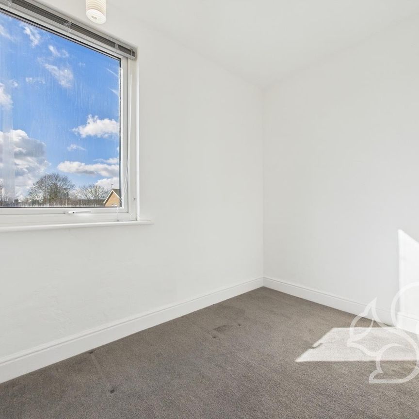 Nacton Road, Ipswich - Photo 1