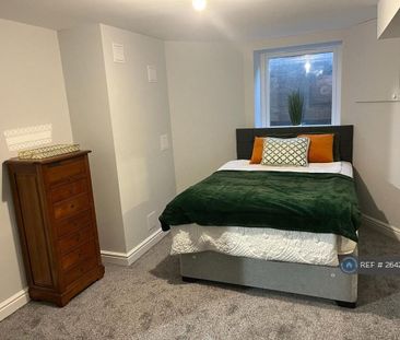 2 bedroom flat to rent - Photo 6