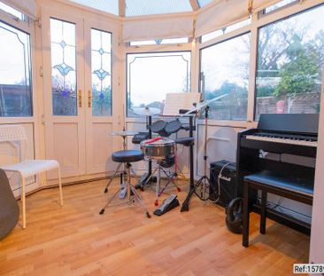 4 bedroom detached house to rent - Photo 5