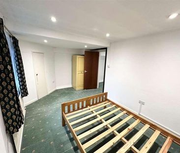 High Street, Cowley, UB8 - Photo 4