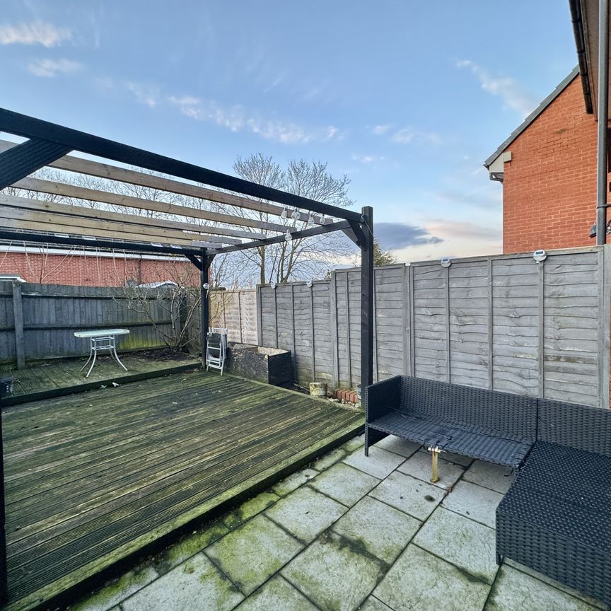 Whitlock Grove, Birmingham, B14 - Photo 1