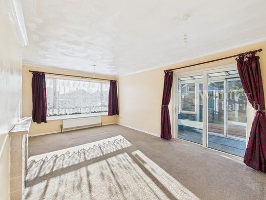2 bedroom detached bungalow to rent - Photo 1