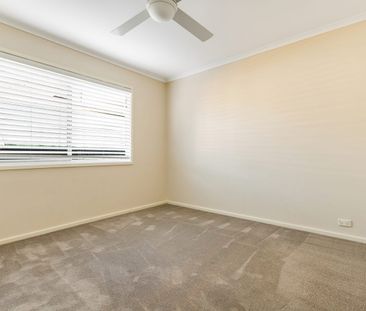 Affordable, low maintenance home in Red Cliffs - Photo 5