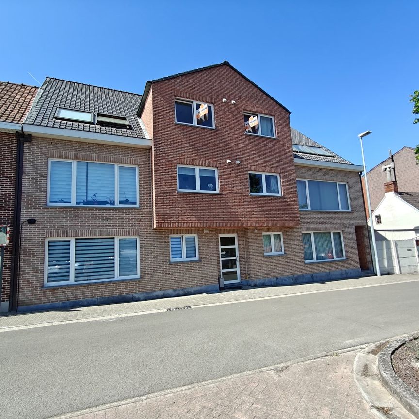 Dakappartement te huur in Berlare - Photo 1