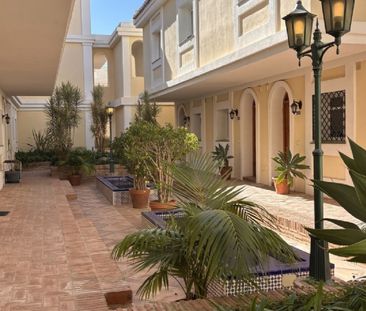 2 Bedroom Apartment For Rent in Nueva Andalucía, Málaga - Foto 3