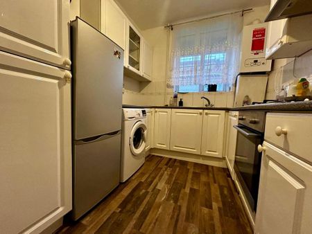 2 bedroom flat to rent - Photo 5