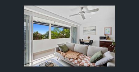 Beach Side Living At It's Finest - Photo 4